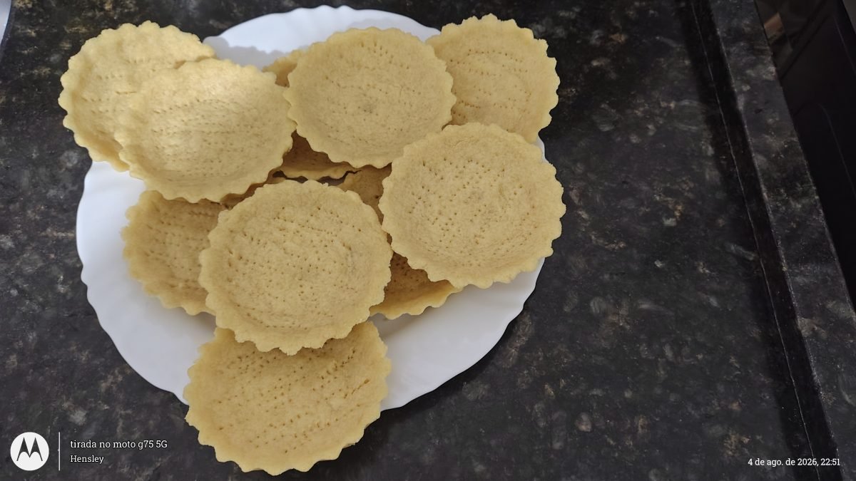 Massa Sablé ( tortas doces ) rende 10 unidades