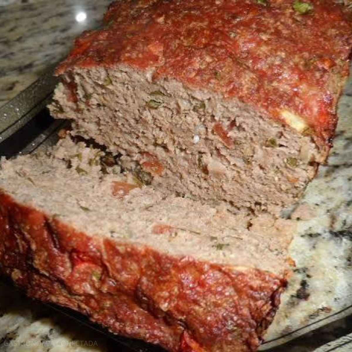 Bolo de Carne Moída — Por que Ele Desmancha na Hora de Fatiar