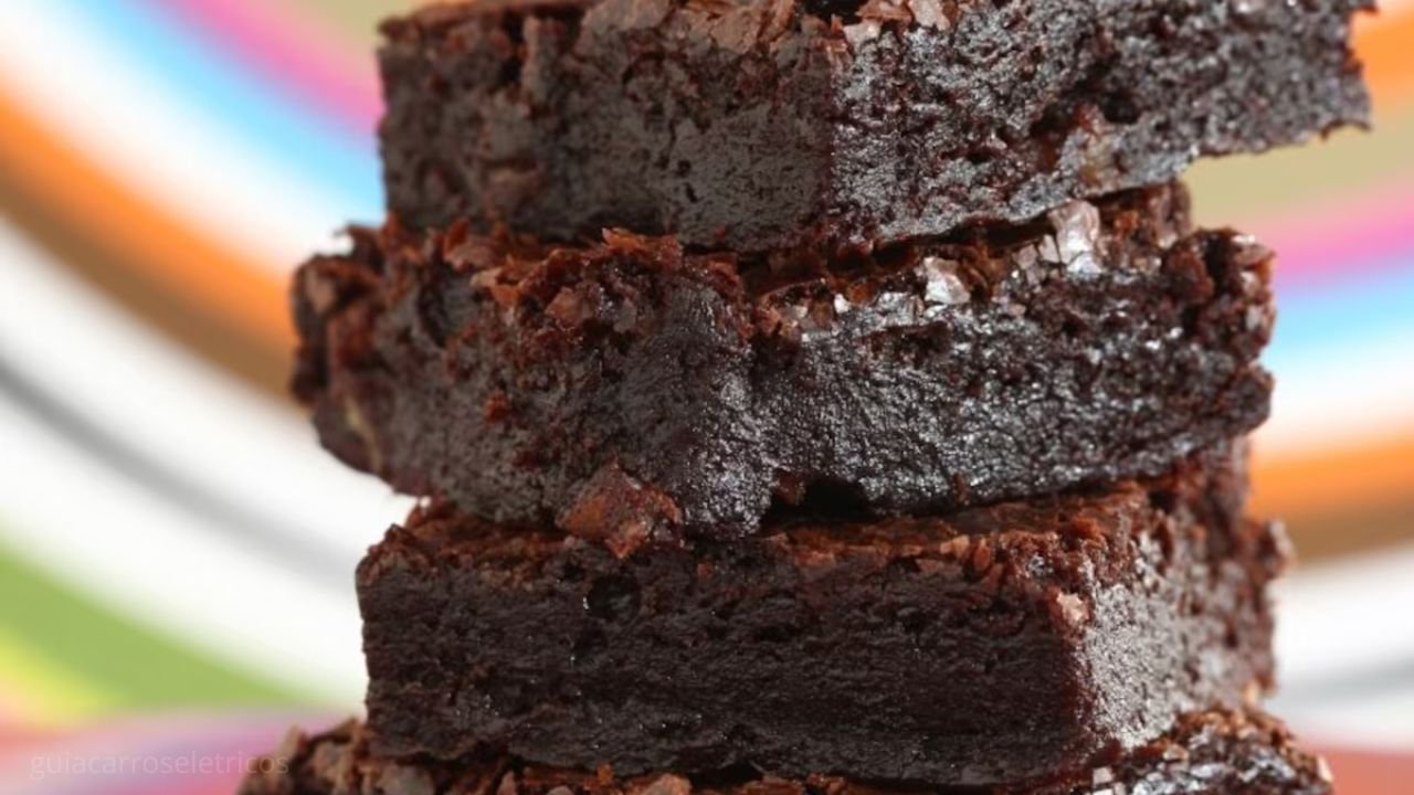 Brownie de Chocolate Fofinho e Úmido — O Segredo da Casquinha Crocante