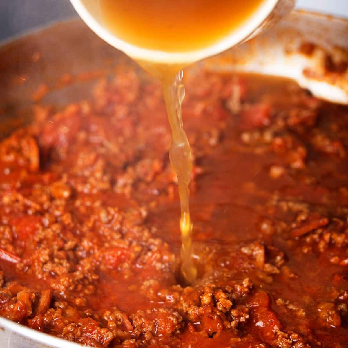 Caldo de Carne Moída — Por que Ele Fica com Gosto de Água Temperada