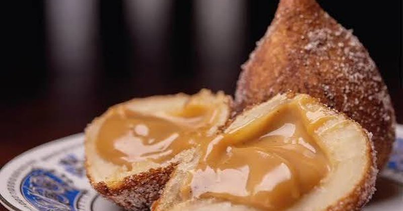 Coxinha de Churros Recheada de Doce de Leite