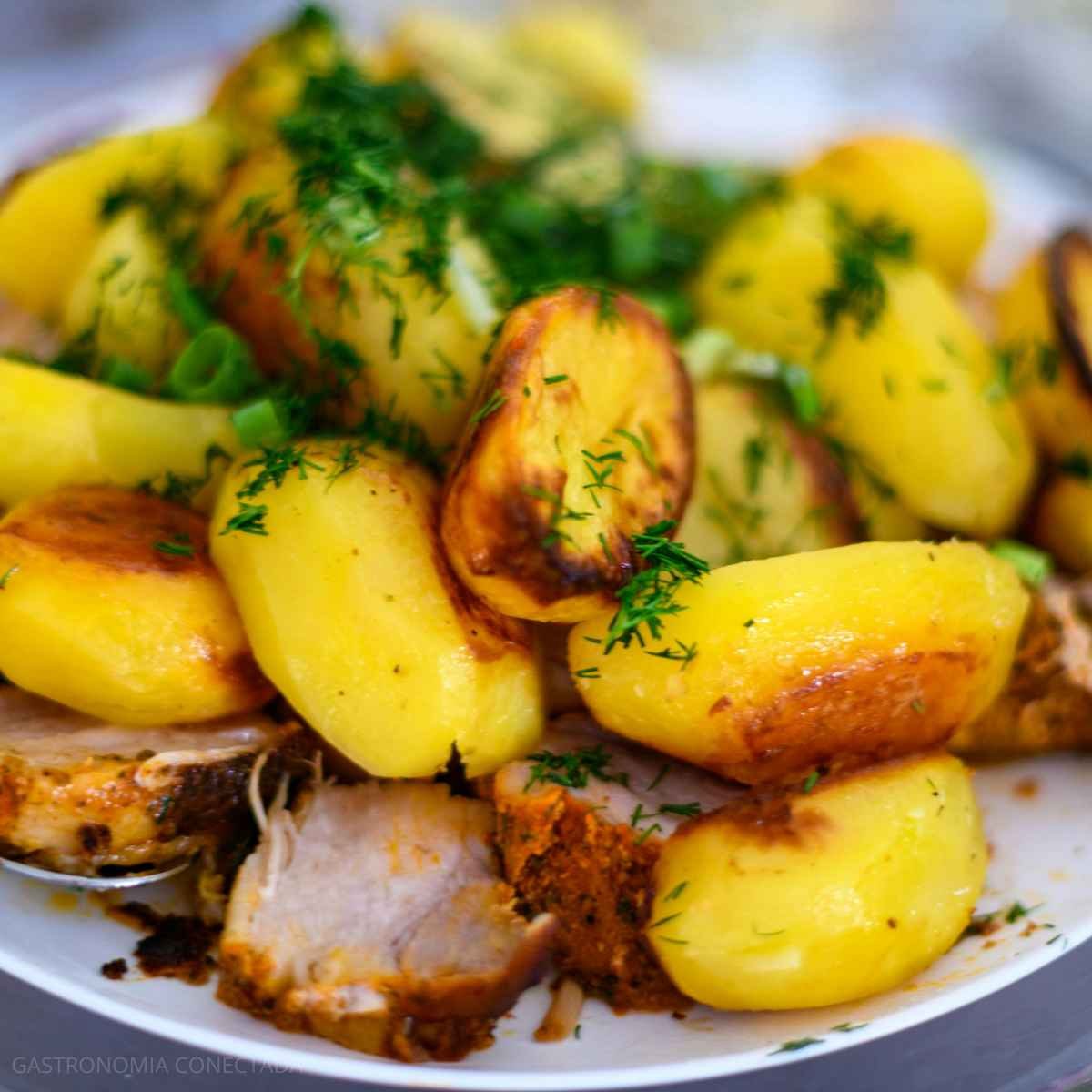 Frango com Batata no Forno — Por que a Batata Fica Crua e o Frango Seco