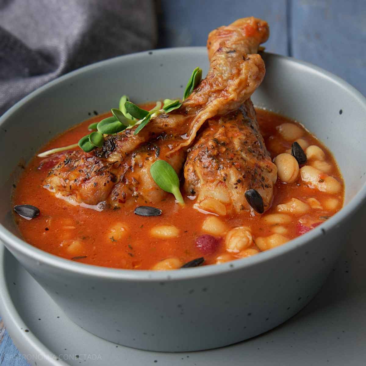 Frango Cozido para Desfiar — Por que Ele Fica Seco e Como Deixar Suculento