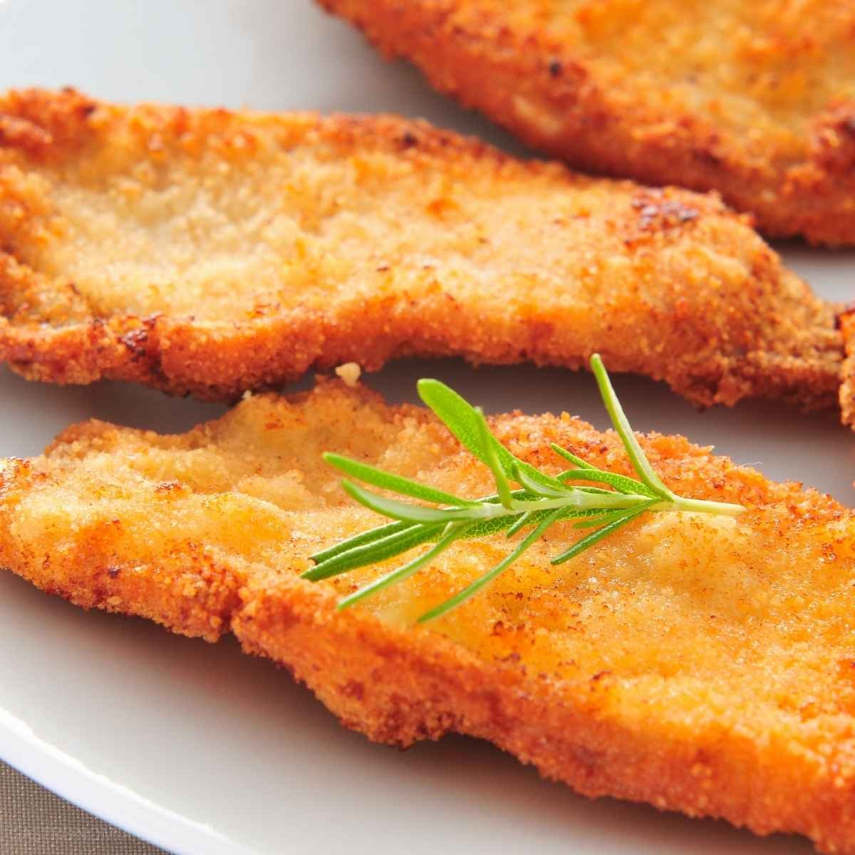 Frango à Milanesa — Por que a Casca Solta ou Fica Mole