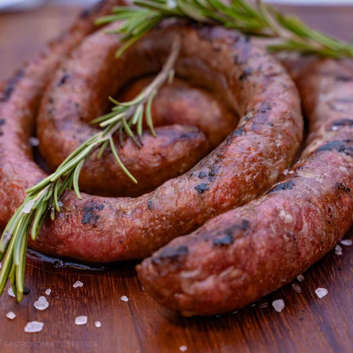 Linguiça na Air Fryer — Por que Ela Estoura e Fica Seca