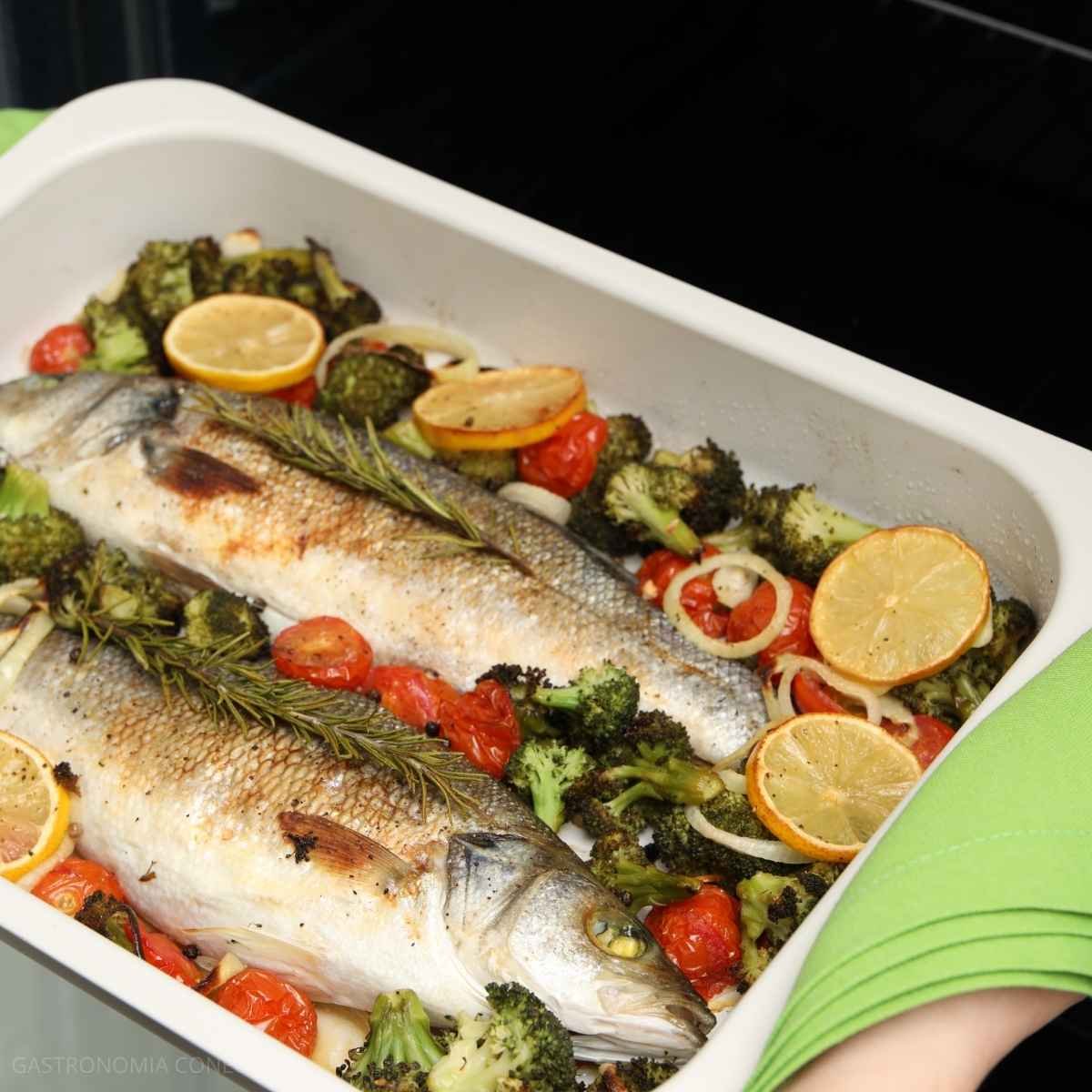 Peixe à Delícia — Por que o Molho Fica Aguado no Forno