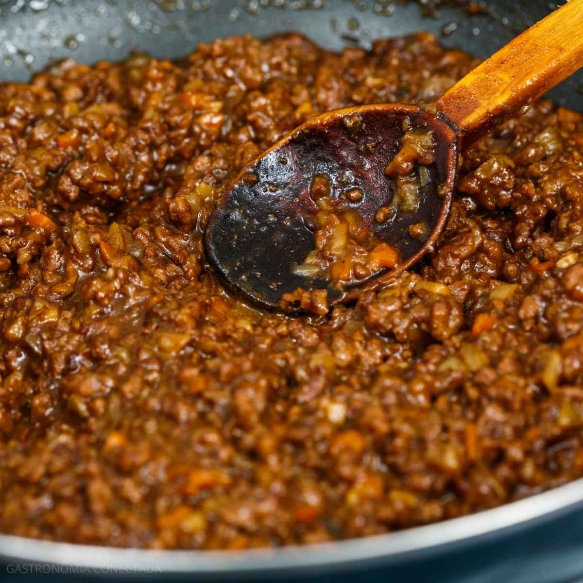 Picadinho de Carne — Por que Ele Fica Duro em Vez de Macio e Suculento