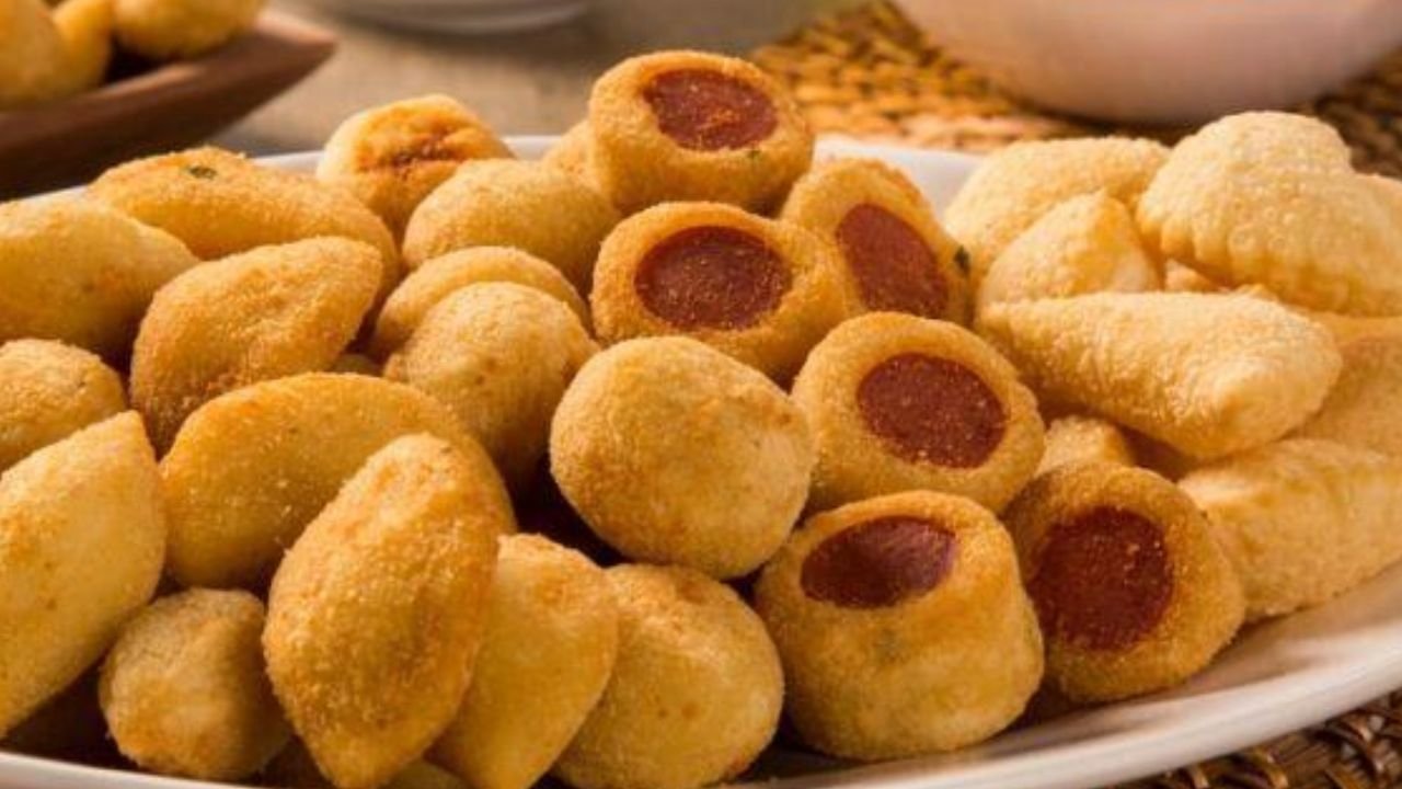 Receitas Salgadas para Festa que Somem da Mesa em Minutos — Segredo dos Buffets